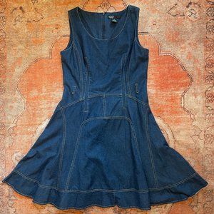 Denim 90's Style Dress, Fit and Flare, Denim Contrast Stitch, Vesade NY, Size 10